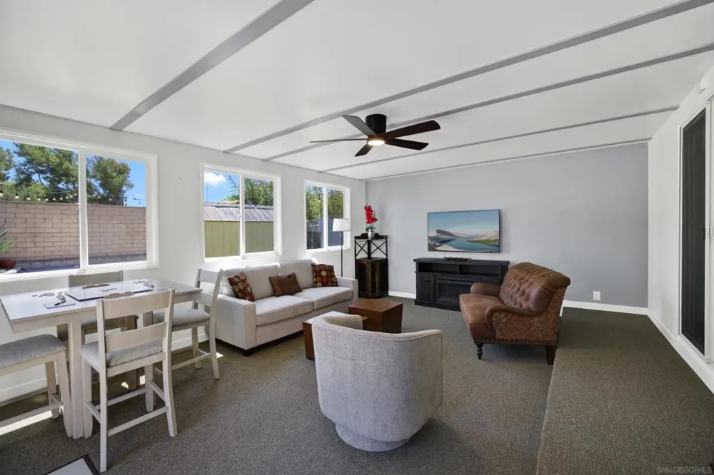 13351 Silver Lake Dr. Poway, CA 92064