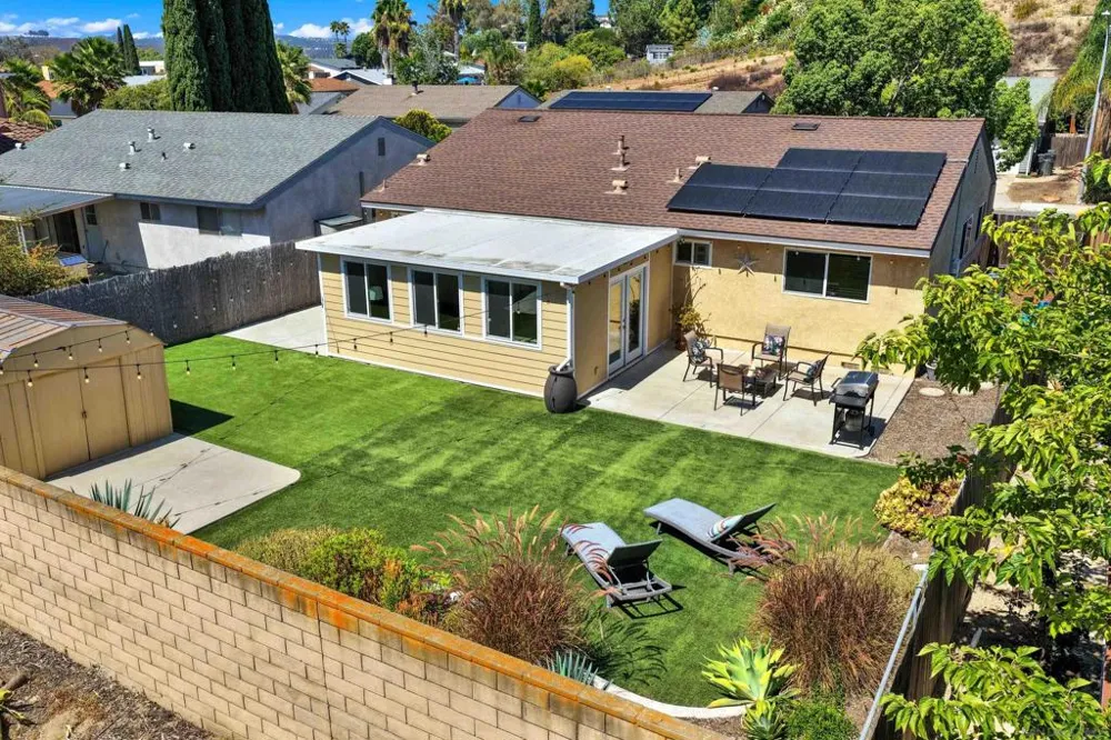 13351 Silver Lake Dr. Poway, CA 92064