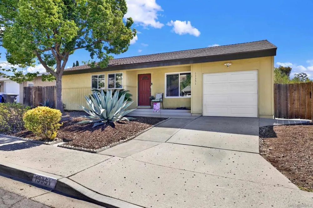 13351 Silver Lake Dr. Poway, CA 92064