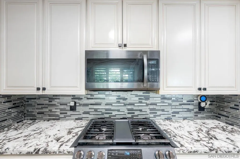 13635 Comuna Dr Poway, CA 92064