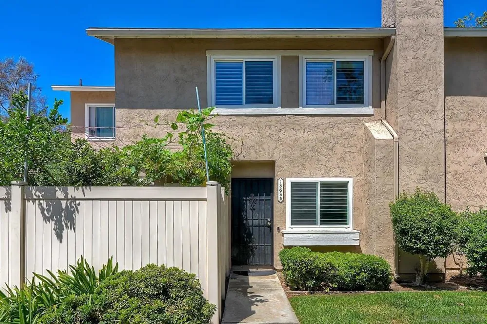 13635 Comuna Dr Poway, CA 92064