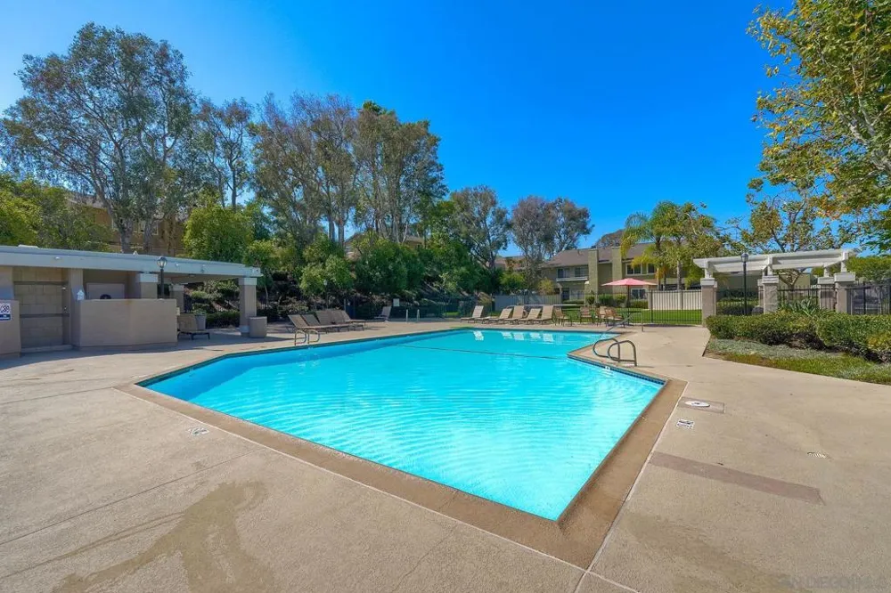 13635 Comuna Dr Poway, CA 92064