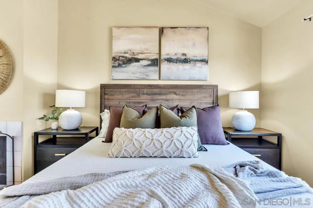 5734 Menorca Dr San Diego, CA 92124