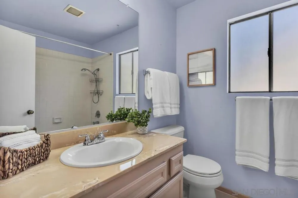 5734 Menorca Dr San Diego, CA 92124