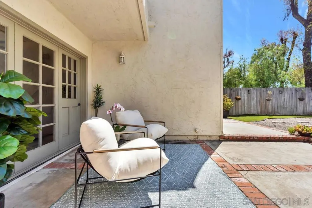 5734 Menorca Dr San Diego, CA 92124