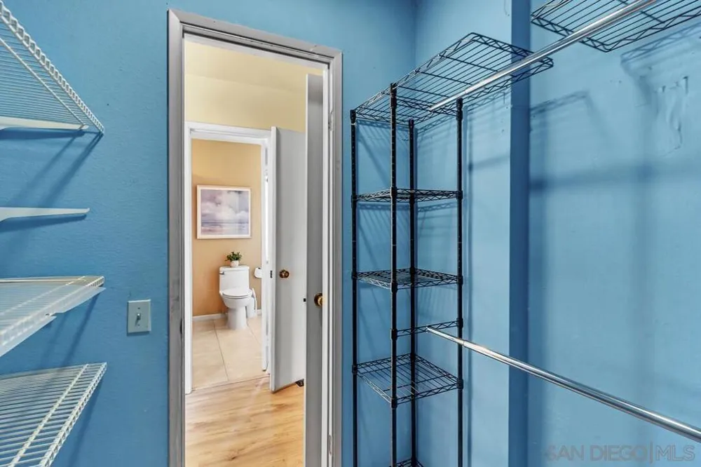 5734 Menorca Dr San Diego, CA 92124