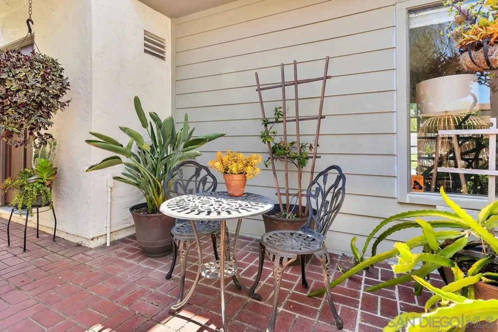 5734 Menorca Dr San Diego, CA 92124