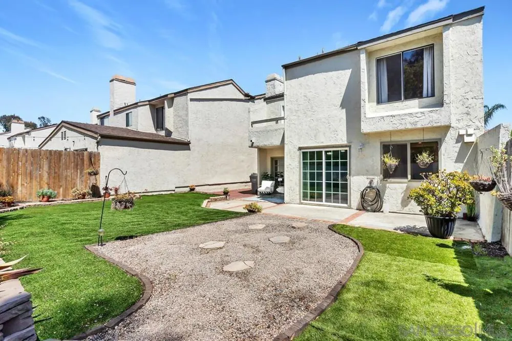 5734 Menorca Dr San Diego, CA 92124