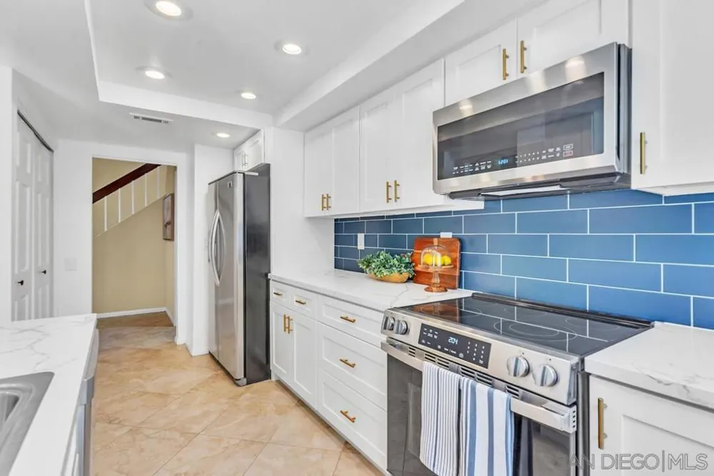 5734 Menorca Dr San Diego, CA 92124