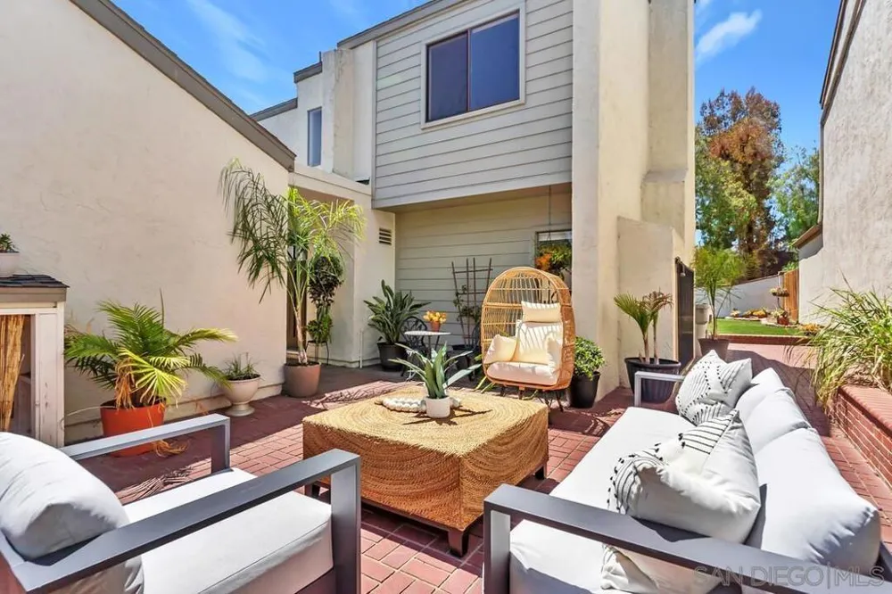 5734 Menorca Dr San Diego, CA 92124