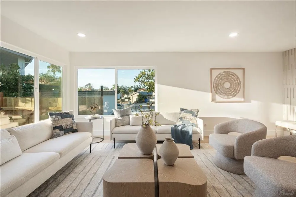 6268 Lance Place San Diego, CA 92120