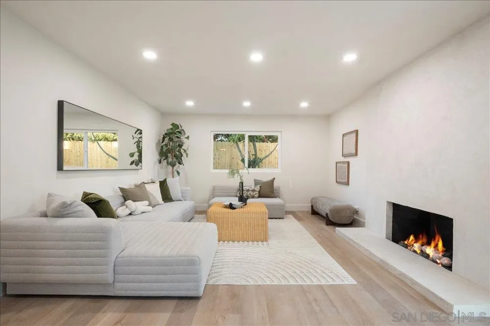 6268 Lance Place San Diego, CA 92120
