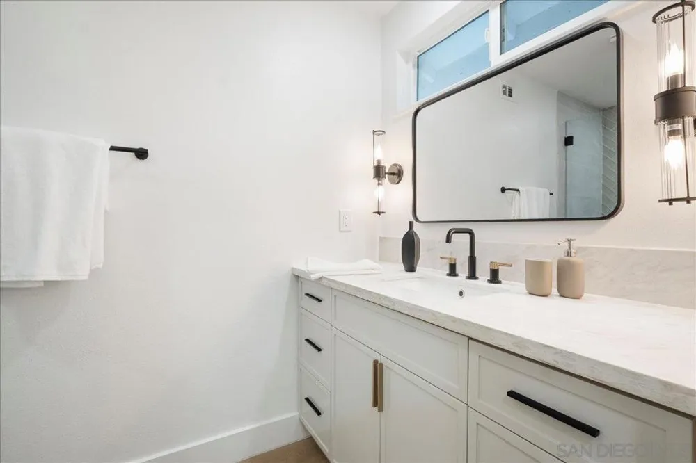 6268 Lance Place San Diego, CA 92120
