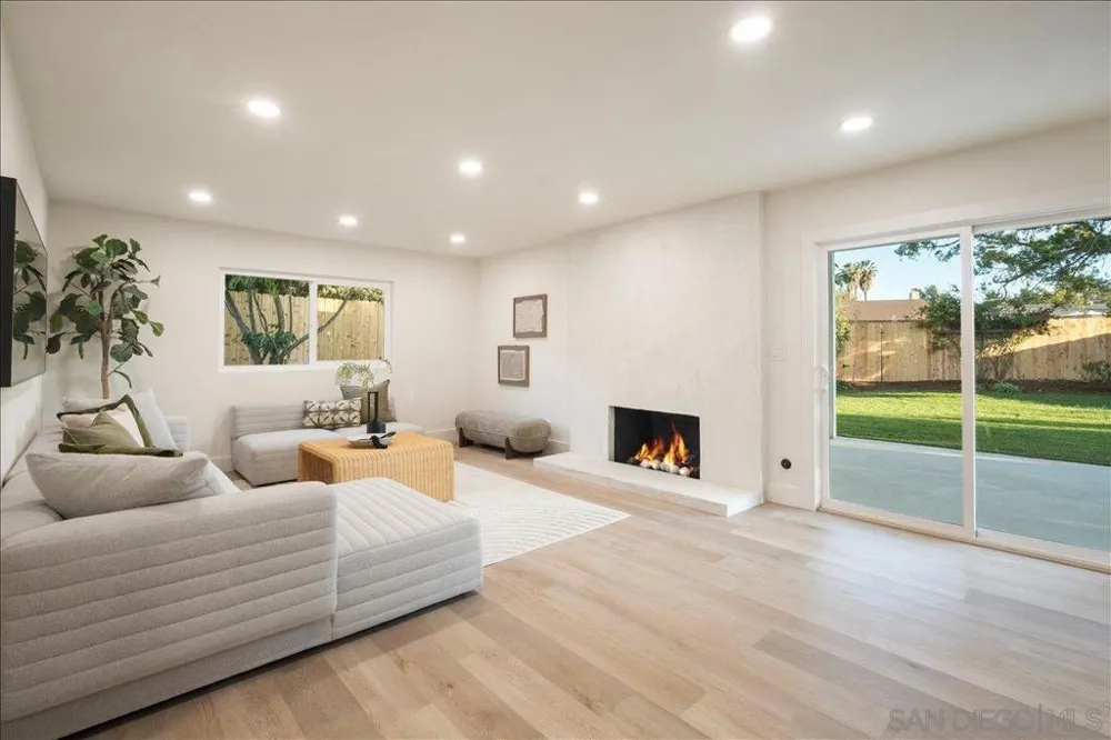 6268 Lance Place San Diego, CA 92120