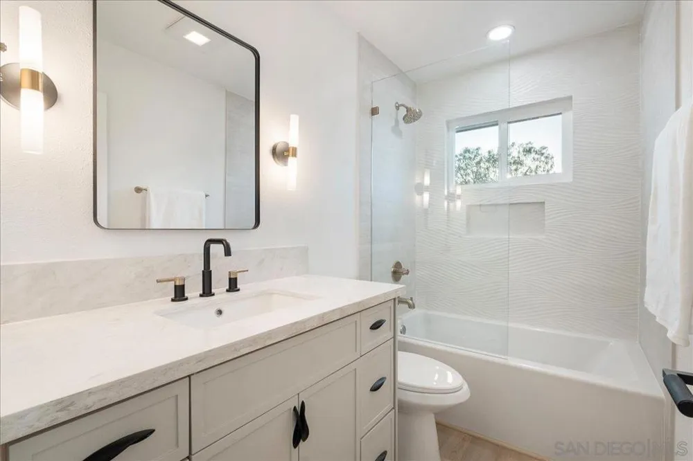 6268 Lance Place San Diego, CA 92120