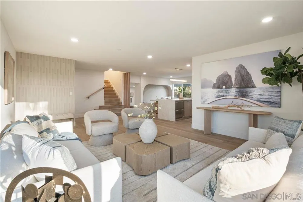 6268 Lance Place San Diego, CA 92120
