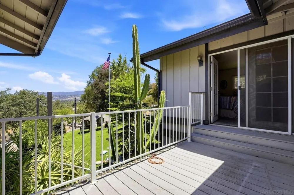 1049 Ranchito Court Alpine, CA 91901