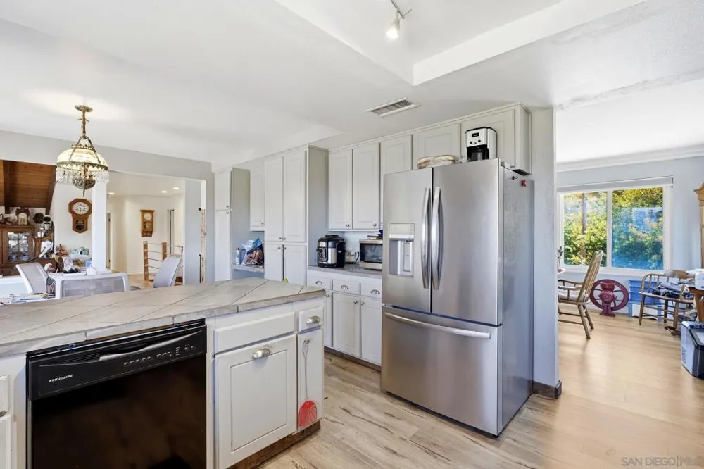 1049 Ranchito Court Alpine, CA 91901