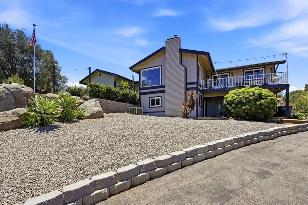 1049 Ranchito Court Alpine, CA 91901
