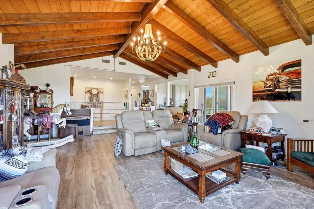 1049 Ranchito Court Alpine, CA 91901