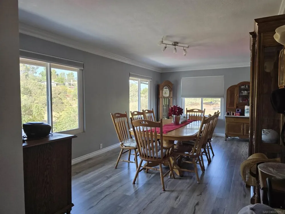 1049 Ranchito Court Alpine, CA 91901