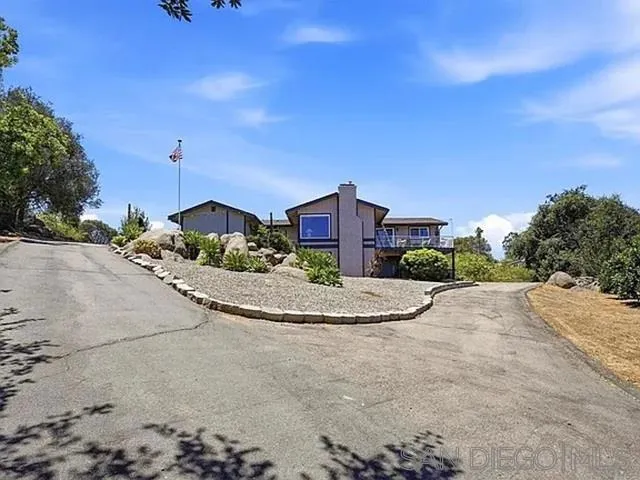 1049 Ranchito Court Alpine, CA 91901