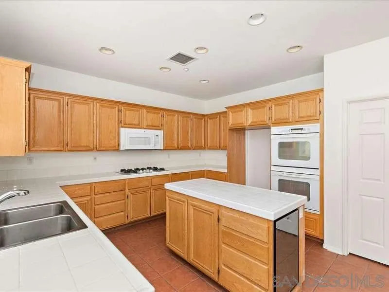 1586 Silver Cup CT Redlands, CA 92374