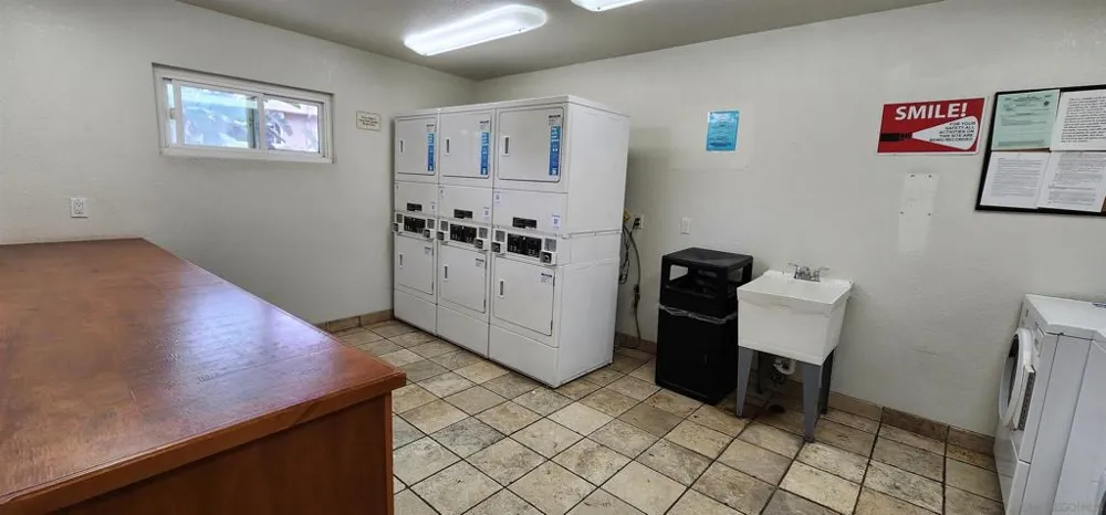 9860 Dale #A6 Spring Valley, CA 91977