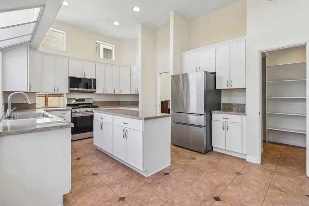 9432 Hito Court San Diego, CA 92129