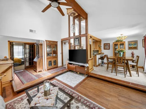 5430 Baltimore Dr #1