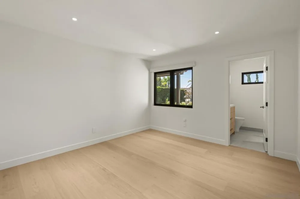 2260 Calle Tiara La Jolla, CA 92037