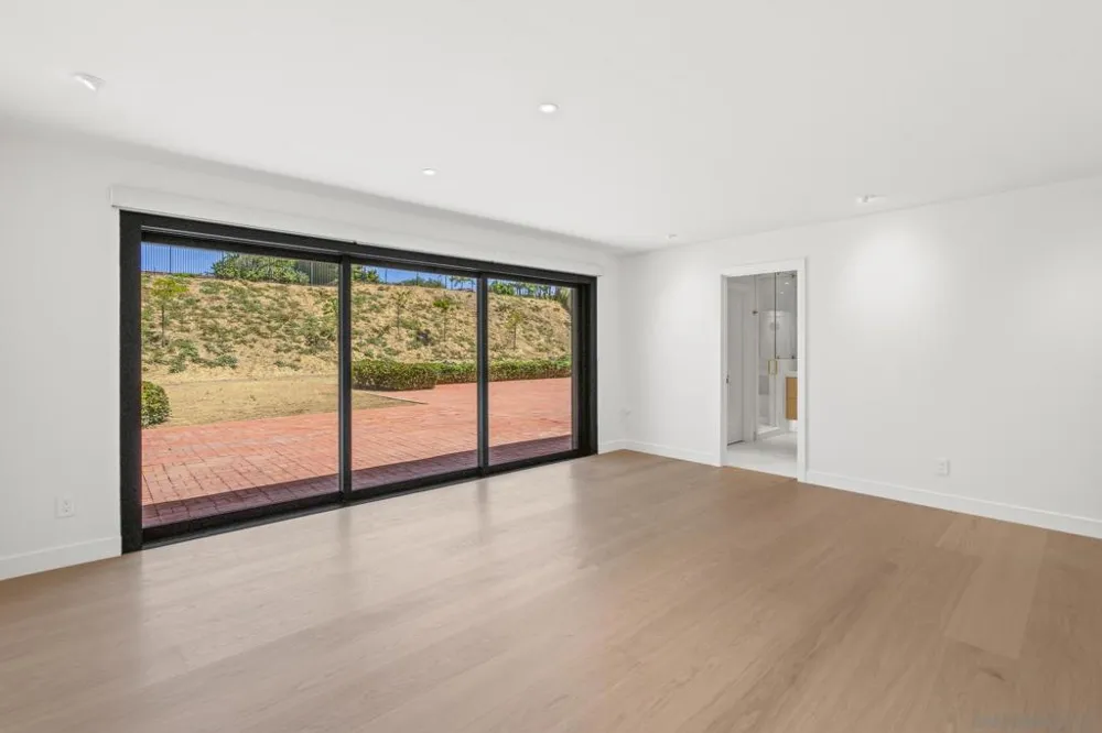 2260 Calle Tiara La Jolla, CA 92037