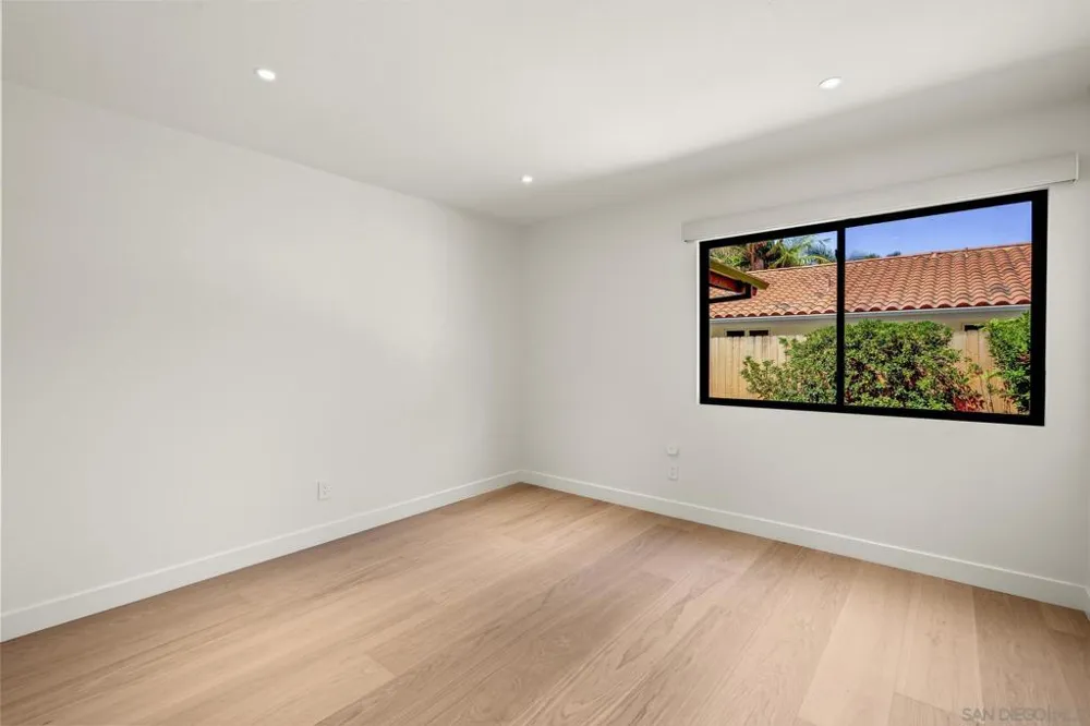 2260 Calle Tiara La Jolla, CA 92037
