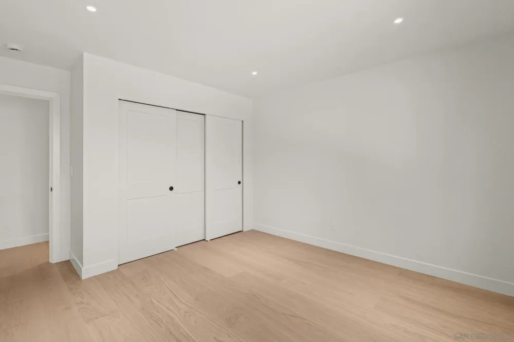 2260 Calle Tiara La Jolla, CA 92037