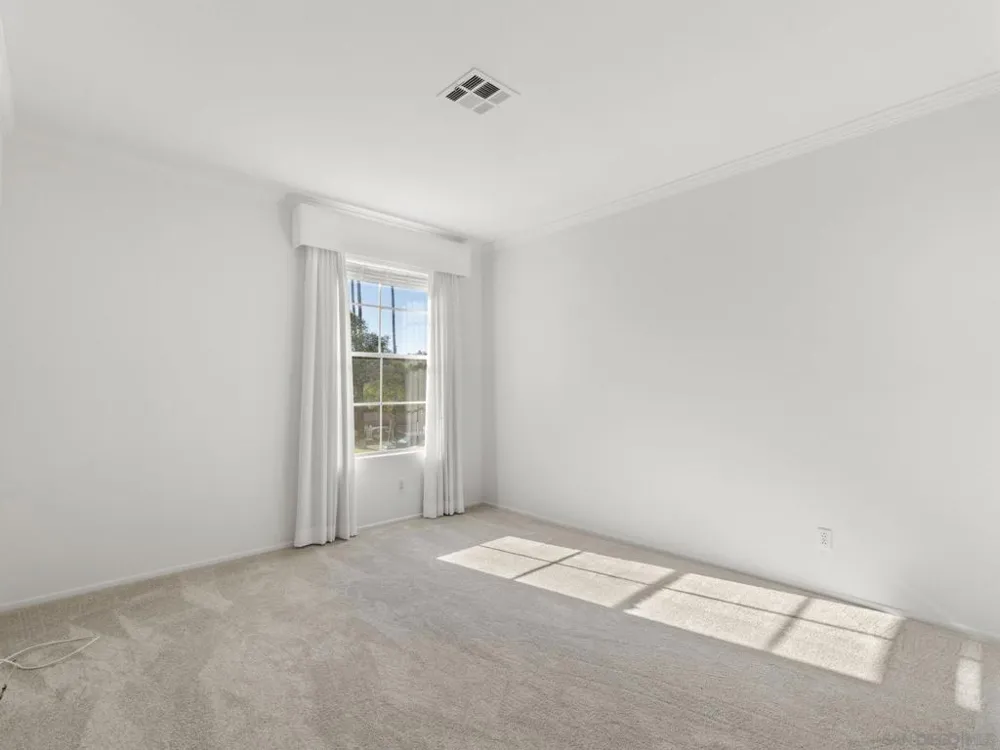 10830 Sabre Hill #202 San Diego, CA 92128