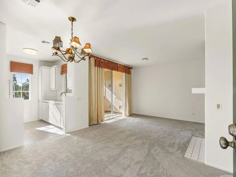 10830 Sabre Hill #202 San Diego, CA 92128