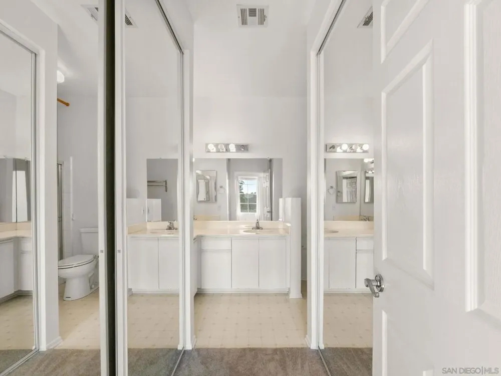 10830 Sabre Hill #202 San Diego, CA 92128