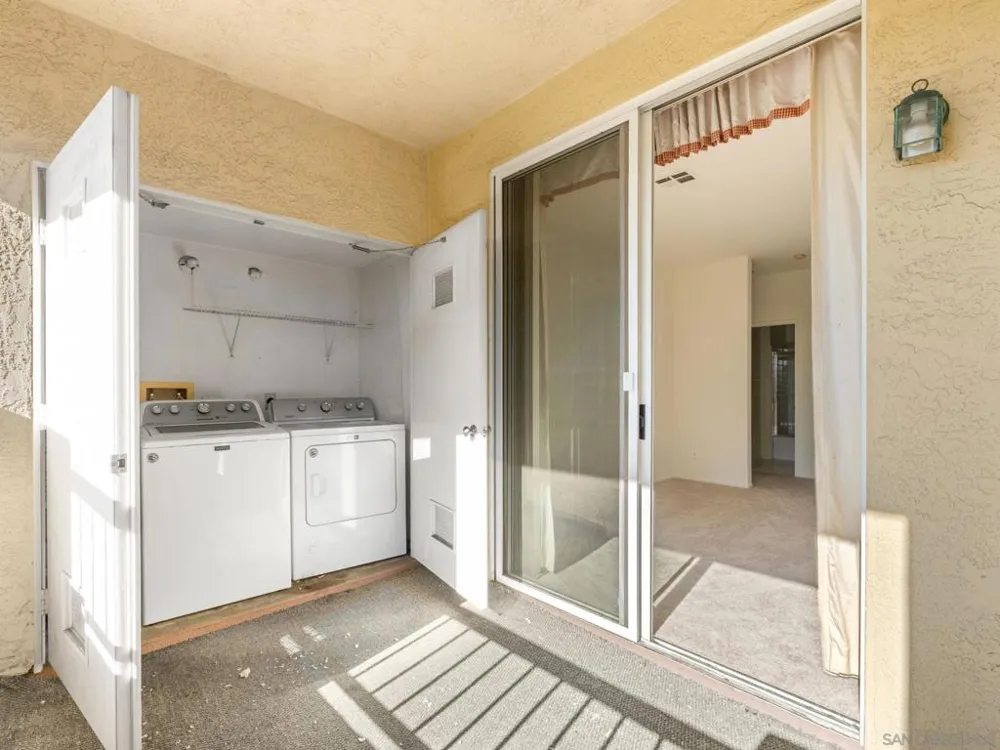 10830 Sabre Hill #202 San Diego, CA 92128