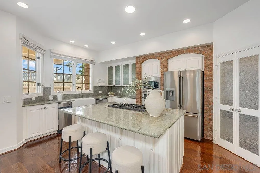 358 Belvedere St La Jolla, CA 92037