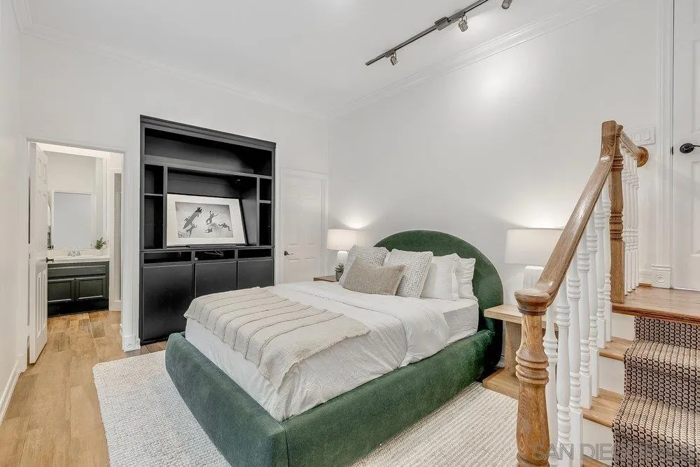 358 Belvedere St La Jolla, CA 92037