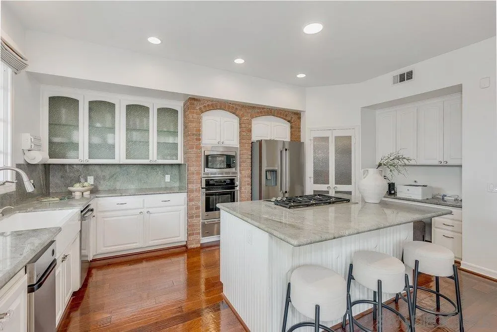 358 Belvedere St La Jolla, CA 92037