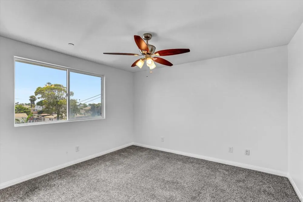 946 11Th Imperial Beach, CA 91932