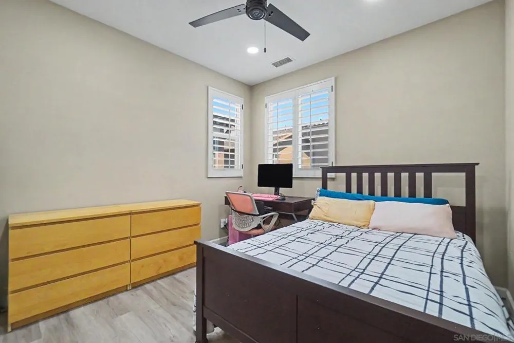 73 Westwind Dr Tustin, CA 92782