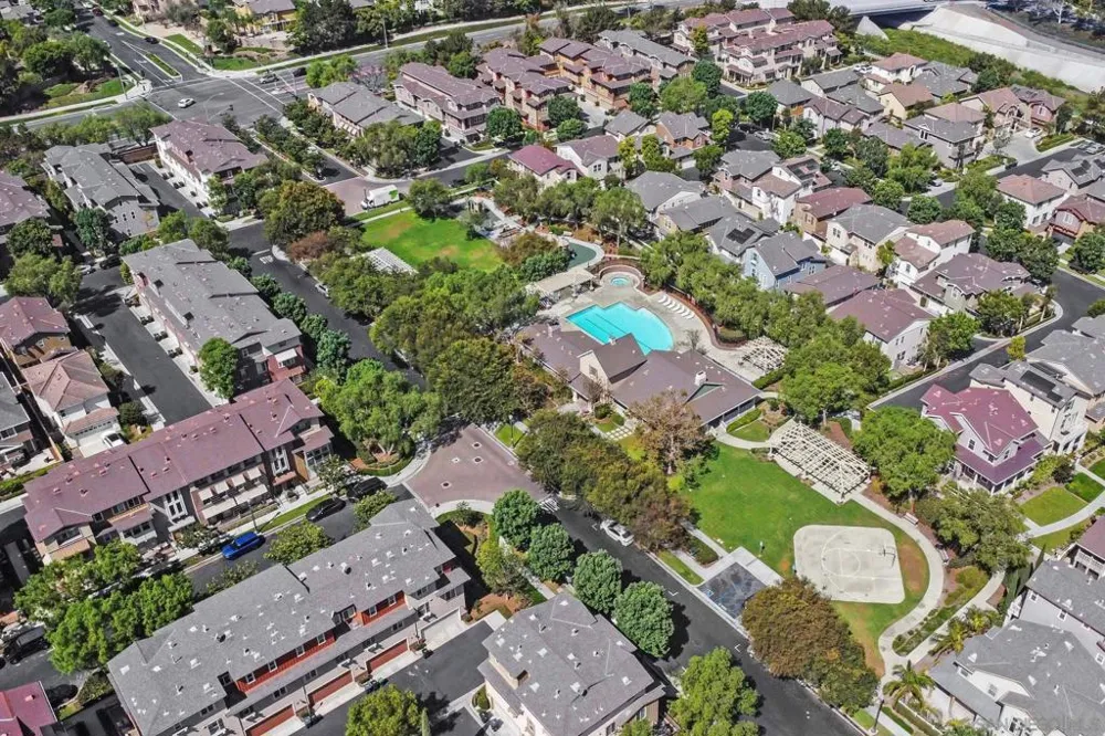 73 Westwind Dr Tustin, CA 92782