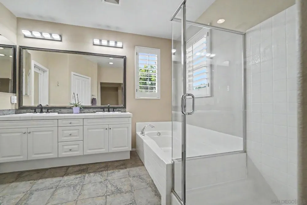 73 Westwind Dr Tustin, CA 92782