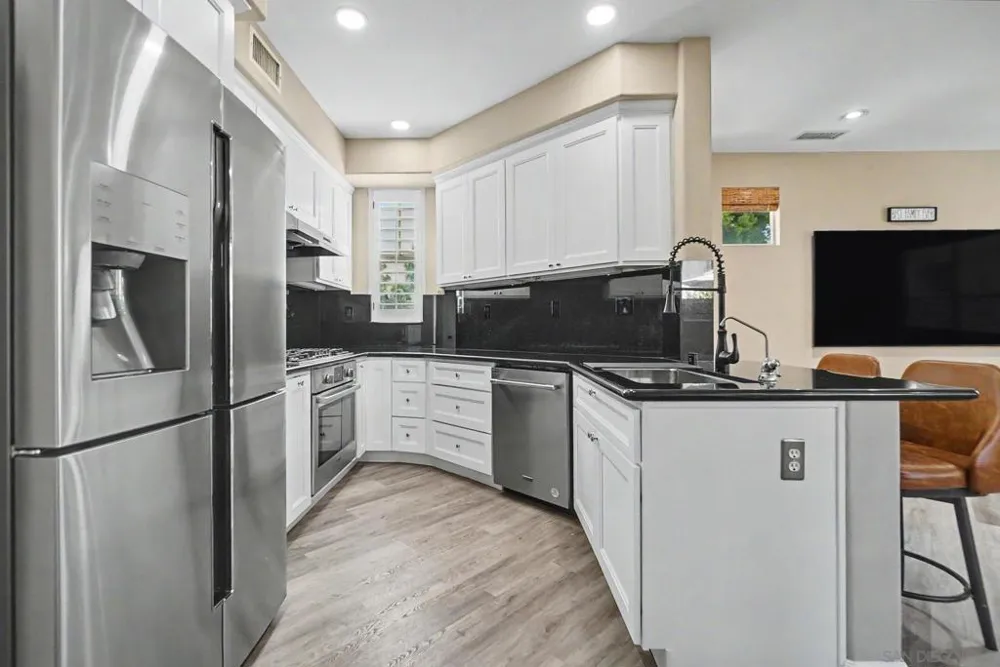 73 Westwind Dr Tustin, CA 92782