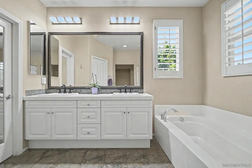 73 Westwind Dr Tustin, CA 92782