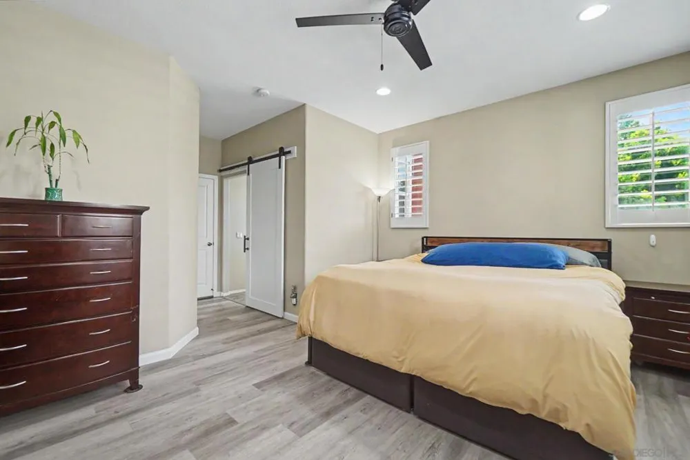 73 Westwind Dr Tustin, CA 92782