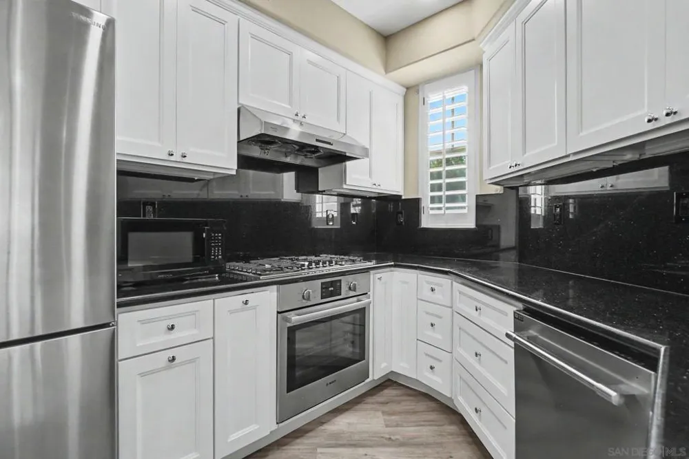 73 Westwind Dr Tustin, CA 92782
