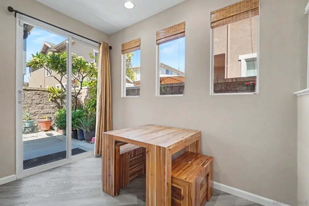 73 Westwind Dr Tustin, CA 92782